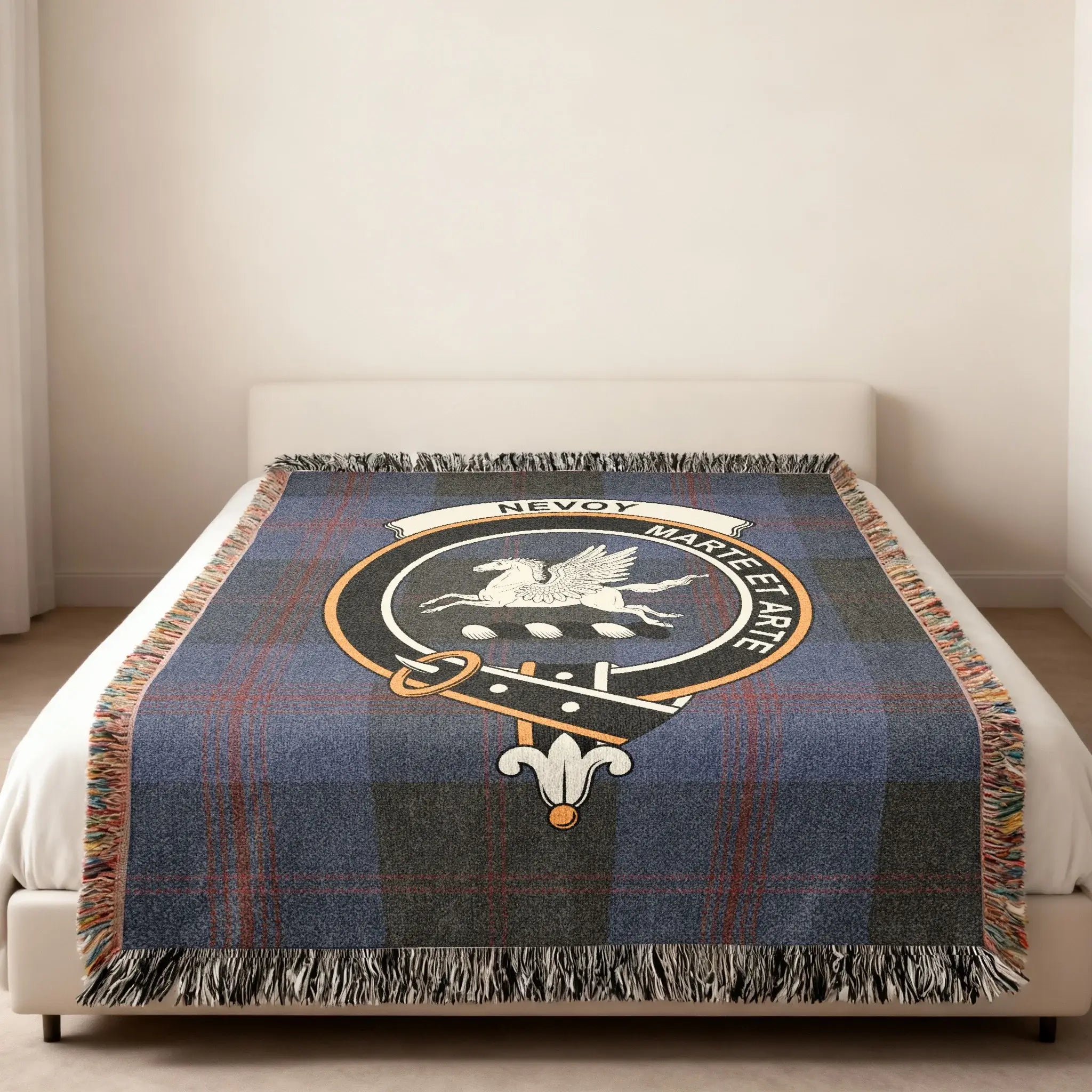 Nevoy Marte et Arte Plaid Crest Blanket for Cozy Comfort