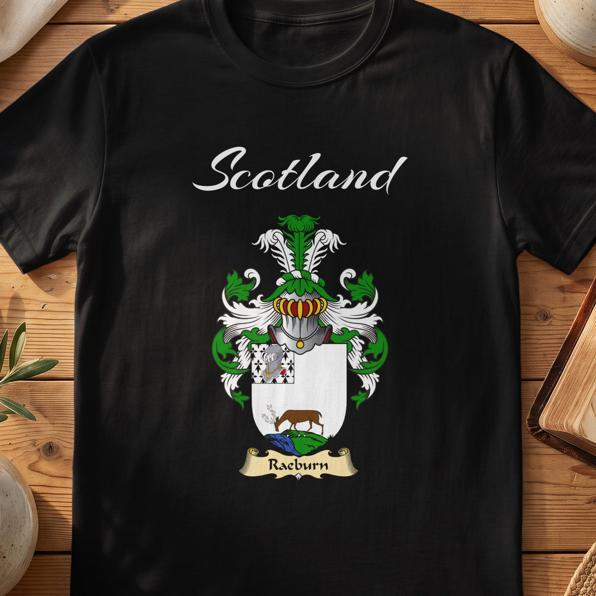 Raeburn Scottish family shield T-shirt in Black