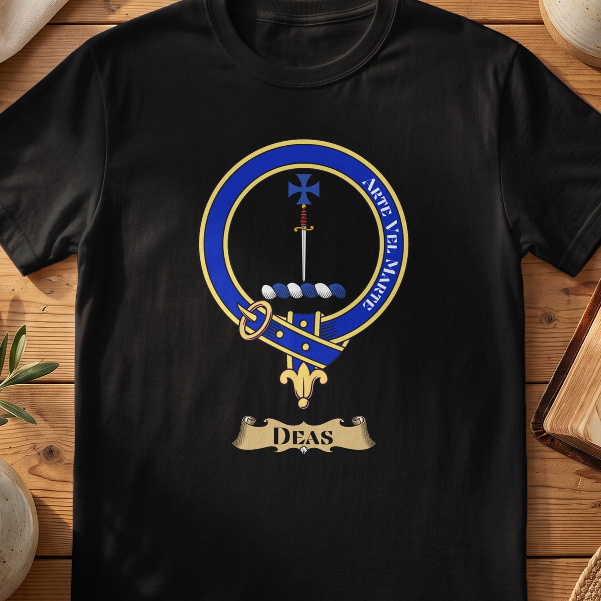Deas Scottish clan crest T-shirt in black