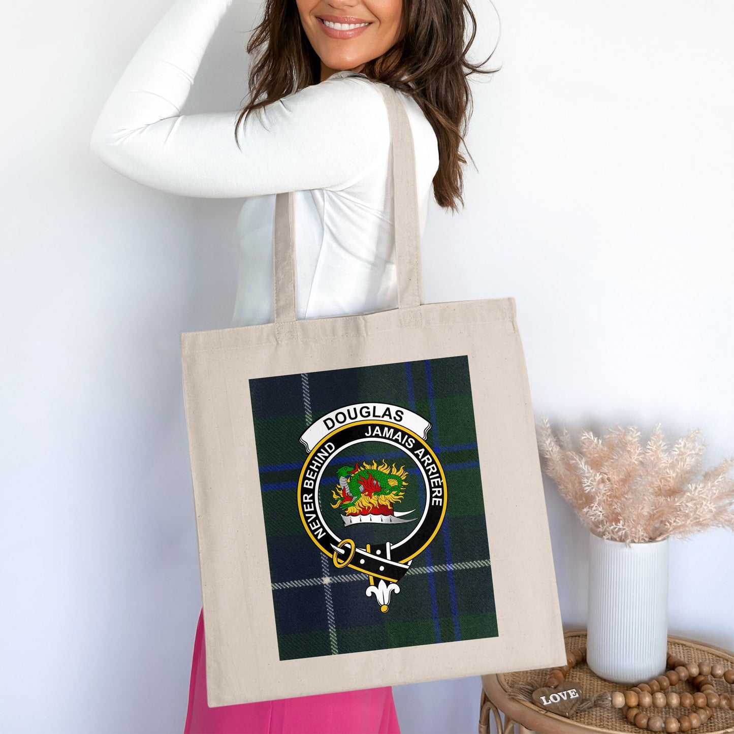 Douglas Clan Scottish Tartan Crest Tote Bag - Living Stone Gifts