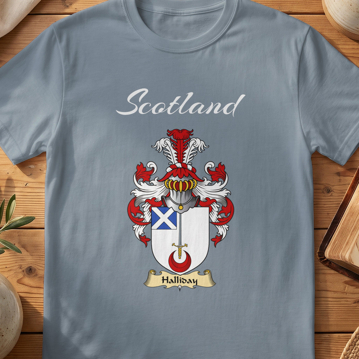 Halliday Scottish family shield T-shirt in Stone Blue