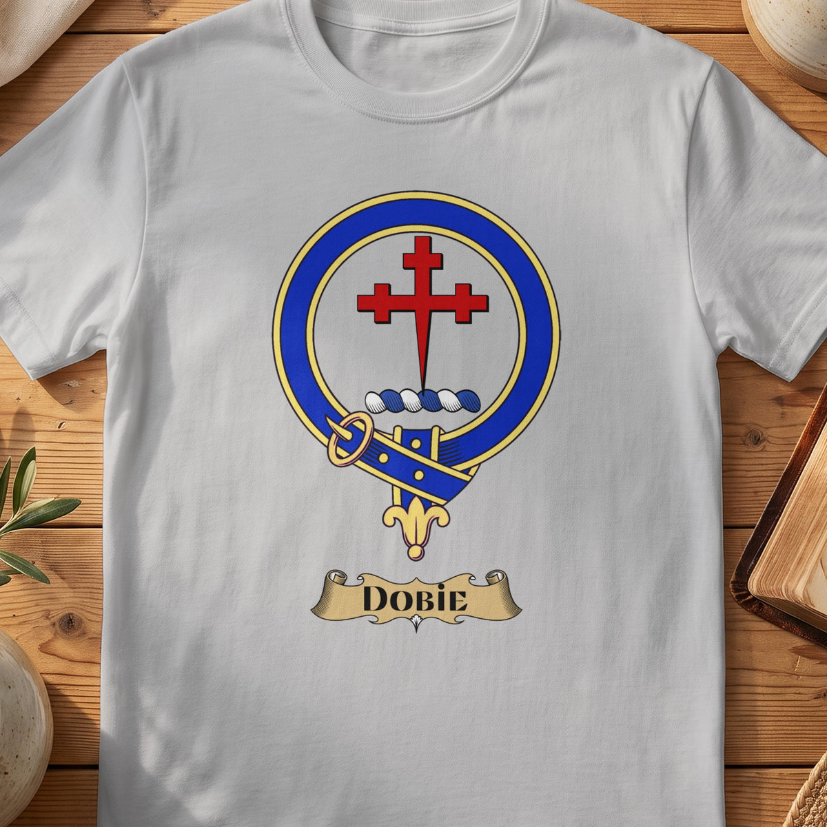 Dobie Scottish clan crest T-shirt in Sport Grey