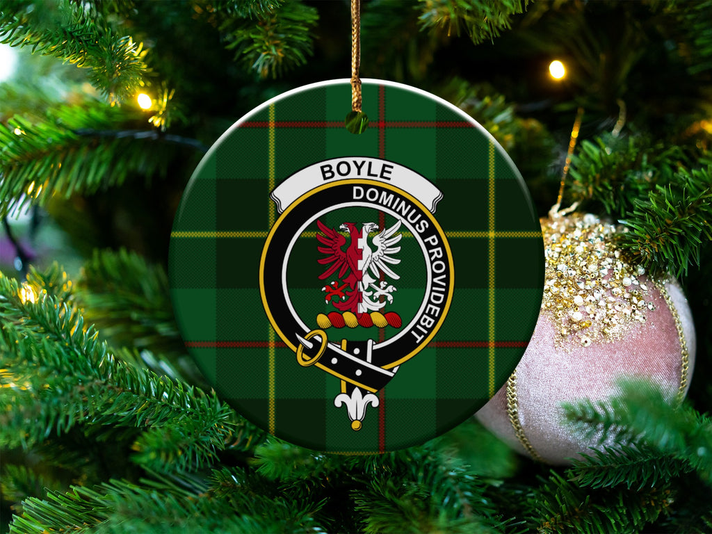 Boyle clan crest tartan ornament with Dominus Providebit motto
