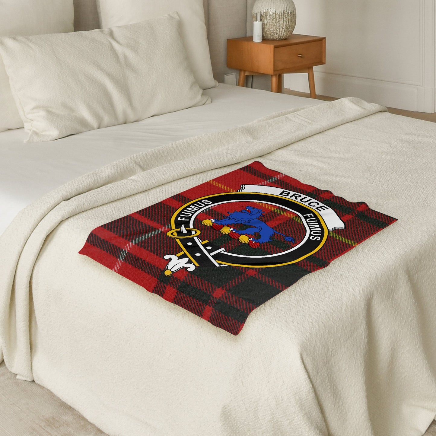 Scottish Clan Bruce Crest Tartan Throw Blanket - Living Stone Gifts