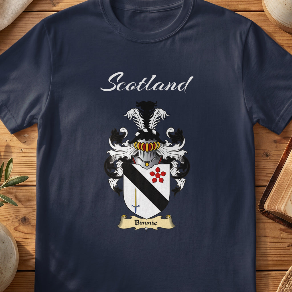 Binnie Scottish family shield T-shirt in Navy