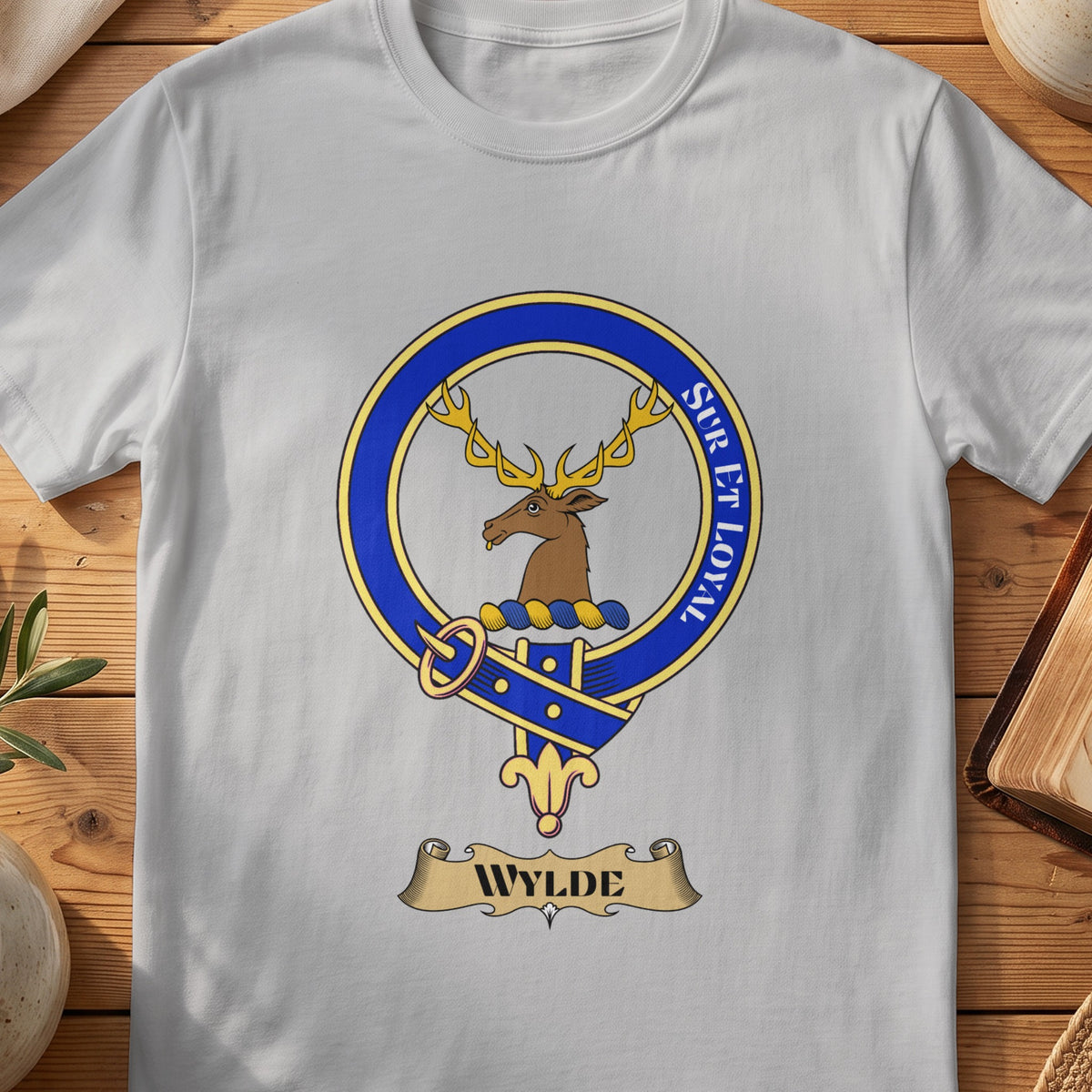Wylde Scottish clan crest T-shirt in Sport Grey