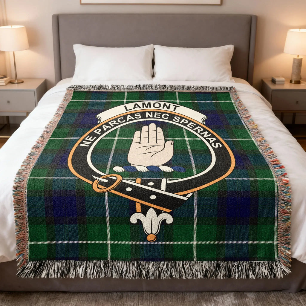 Lamont clan tartan woven blanket — 100% cotton with Ne Parcas Nec Spernas clan crest design