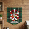 Green tartan pennant with Hayes family crest and name.