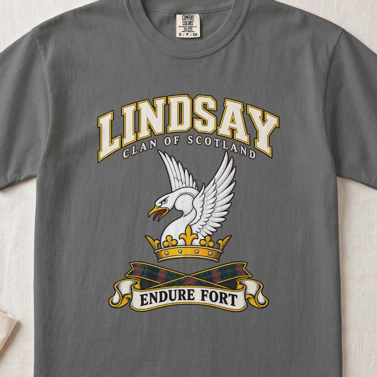 Lindsay Scottish clan T-shirt in Pepper, front view with a white swan with raised wings and a golden crown and motto banner.