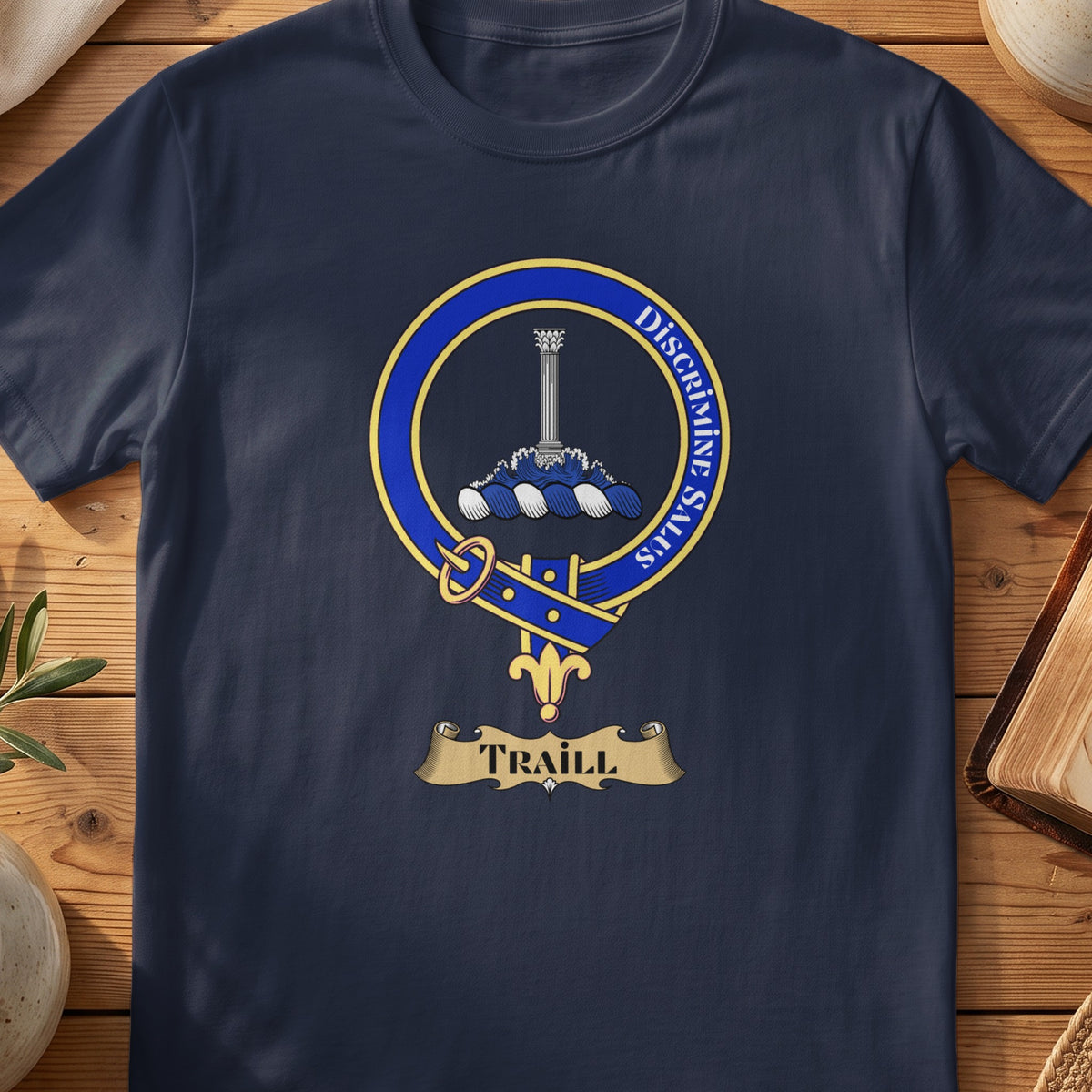 Traill Scottish clan crest T-shirt in Navy