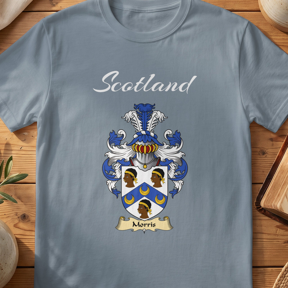 Morris Scottish family shield T-shirt in Stone Blue