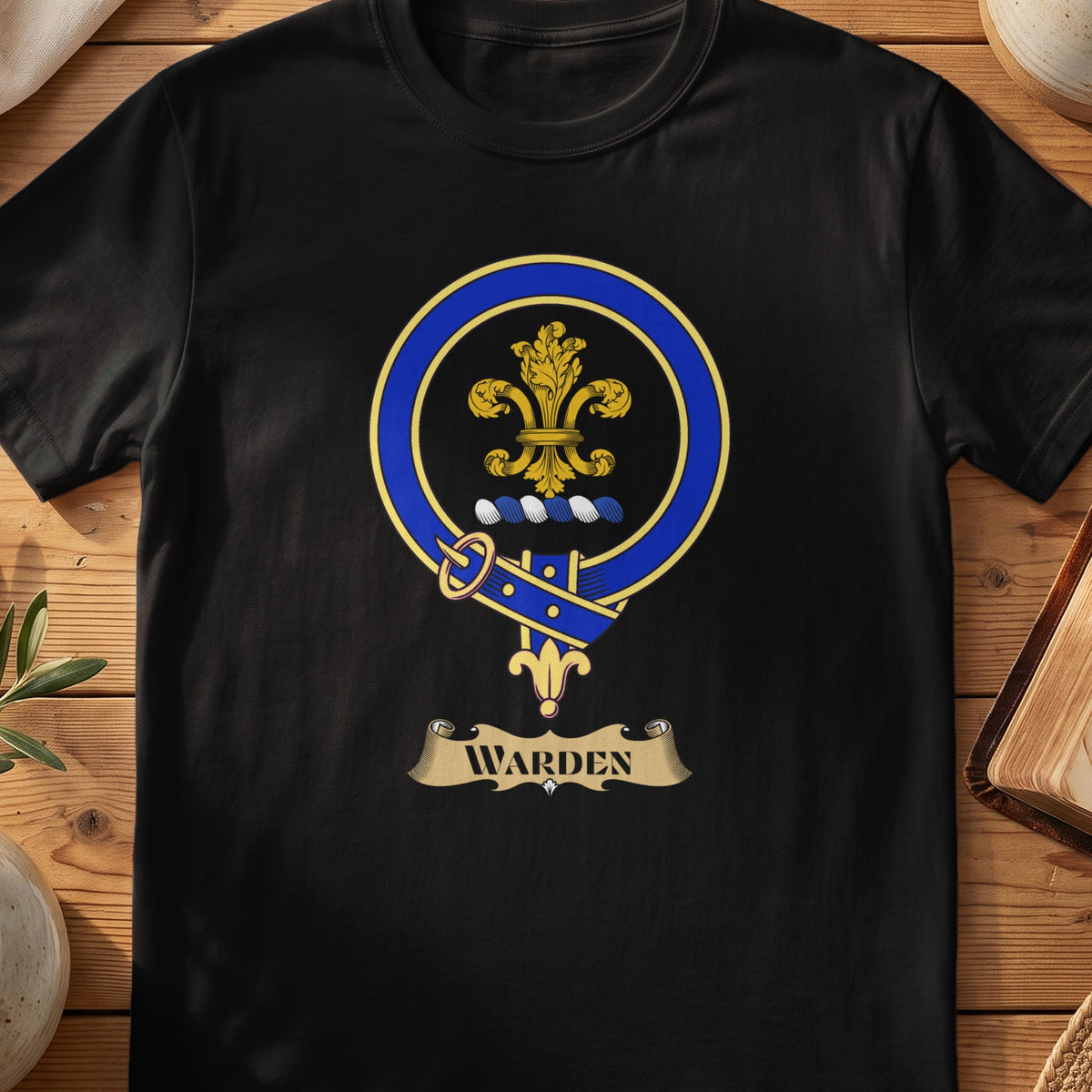 Warden Scottish clan crest T-shirt in Black