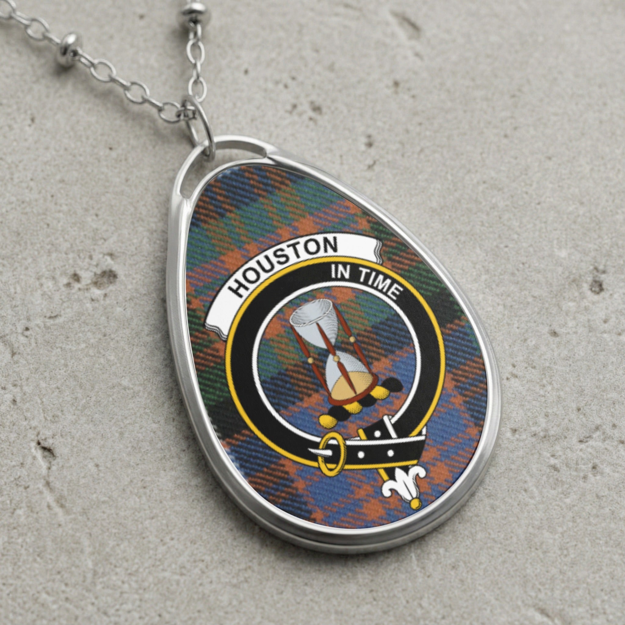 Houston clan Scottish tartan necklace with clan crest and In Time motto on tartan background