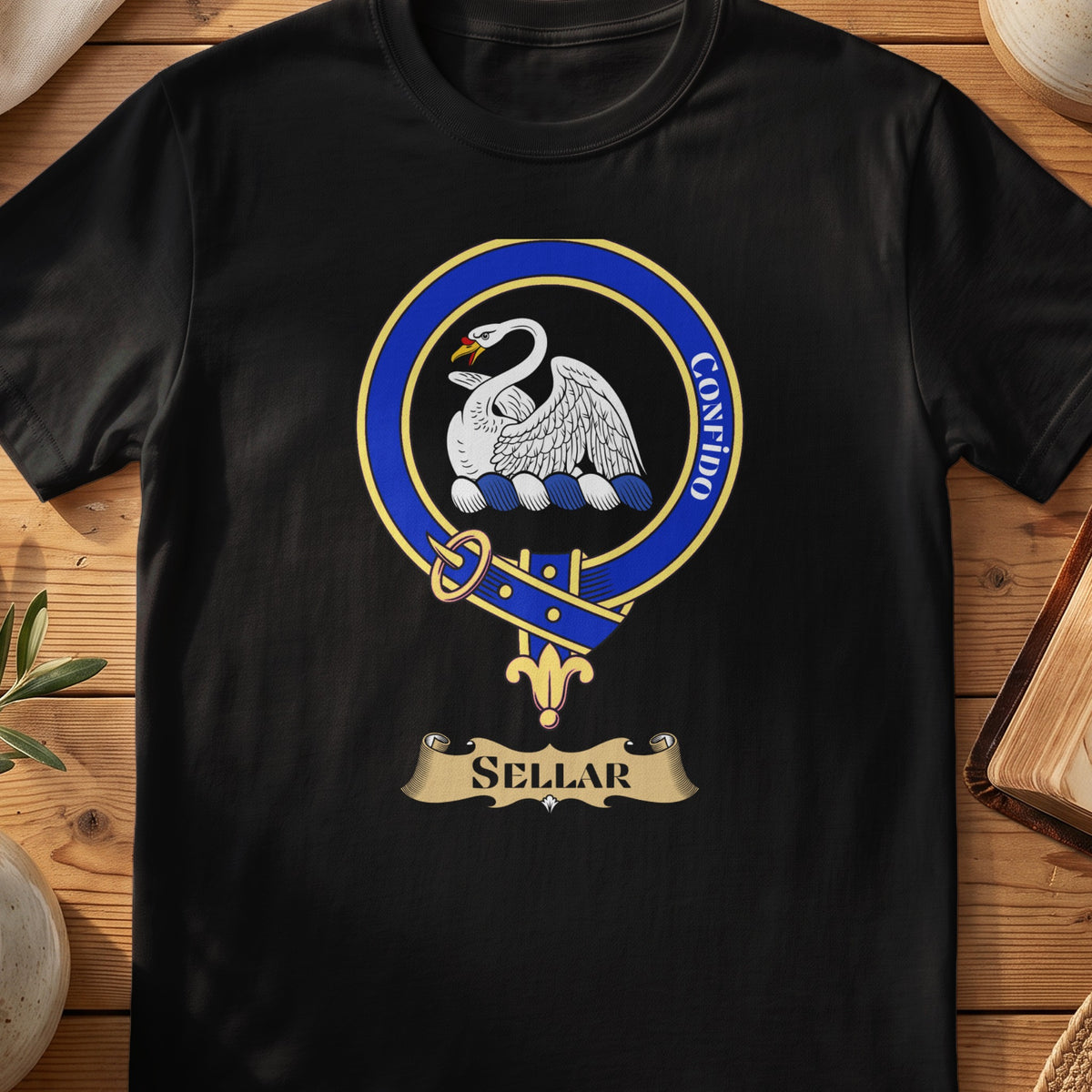 Sellar Scottish clan crest T-shirt in Black
