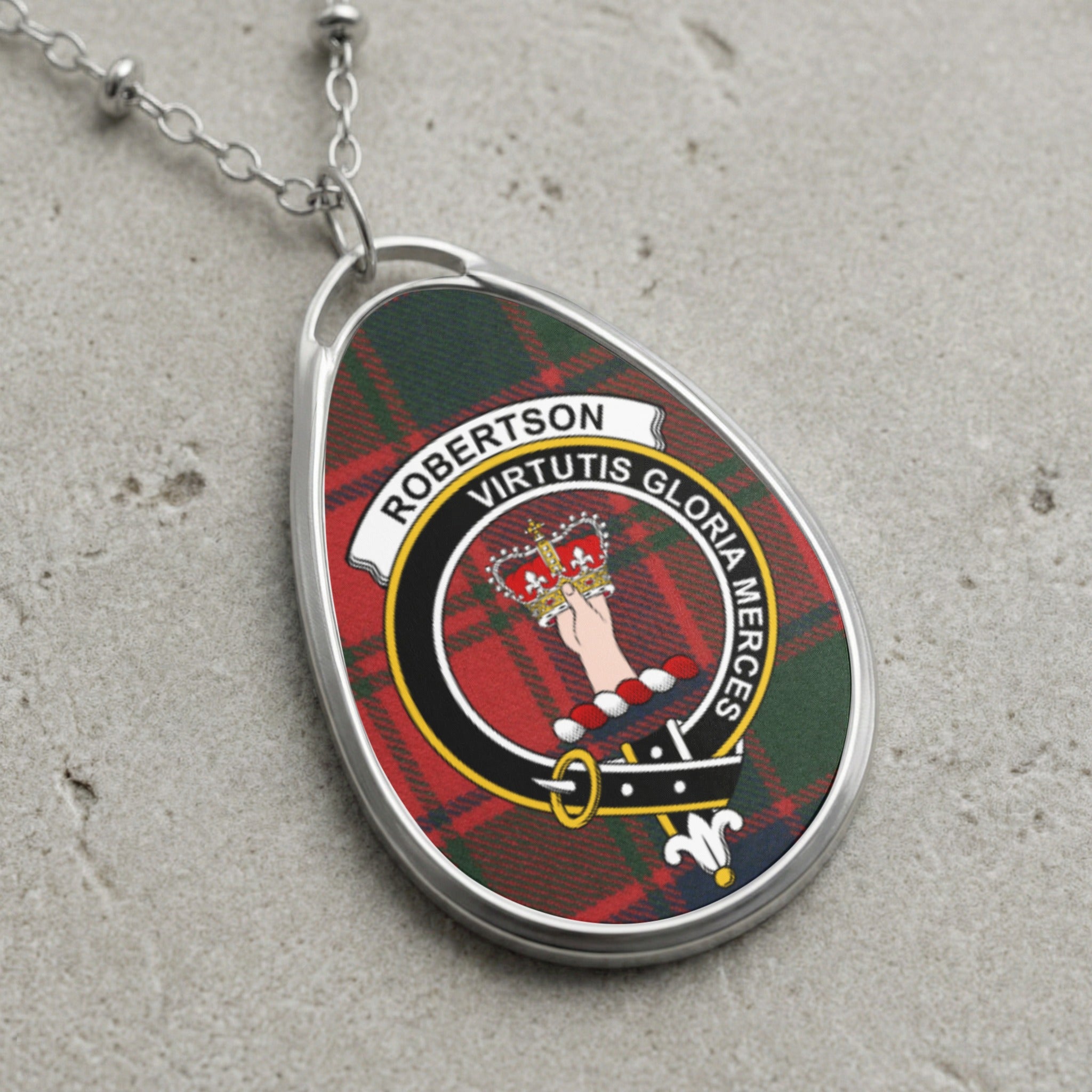 Robertson tartan oval pendant necklace with a crest and Latin motto.