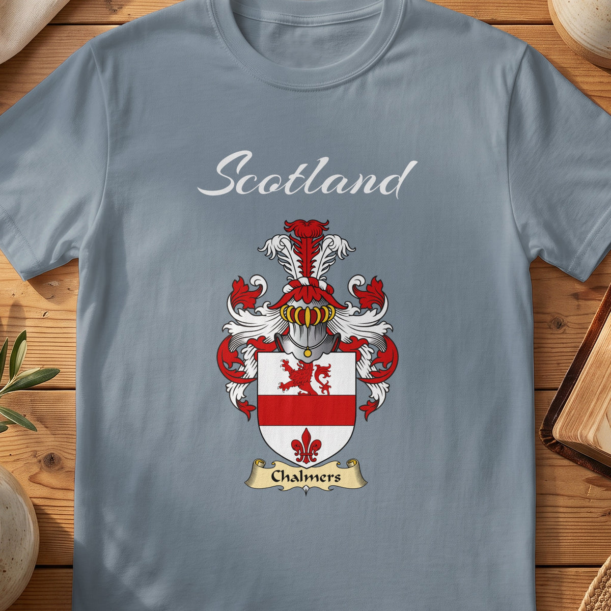 Chalmers Scottish family shield T-shirt in Stone Blue