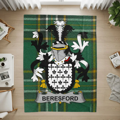Family Crest Plaid Design Beresford Banner product