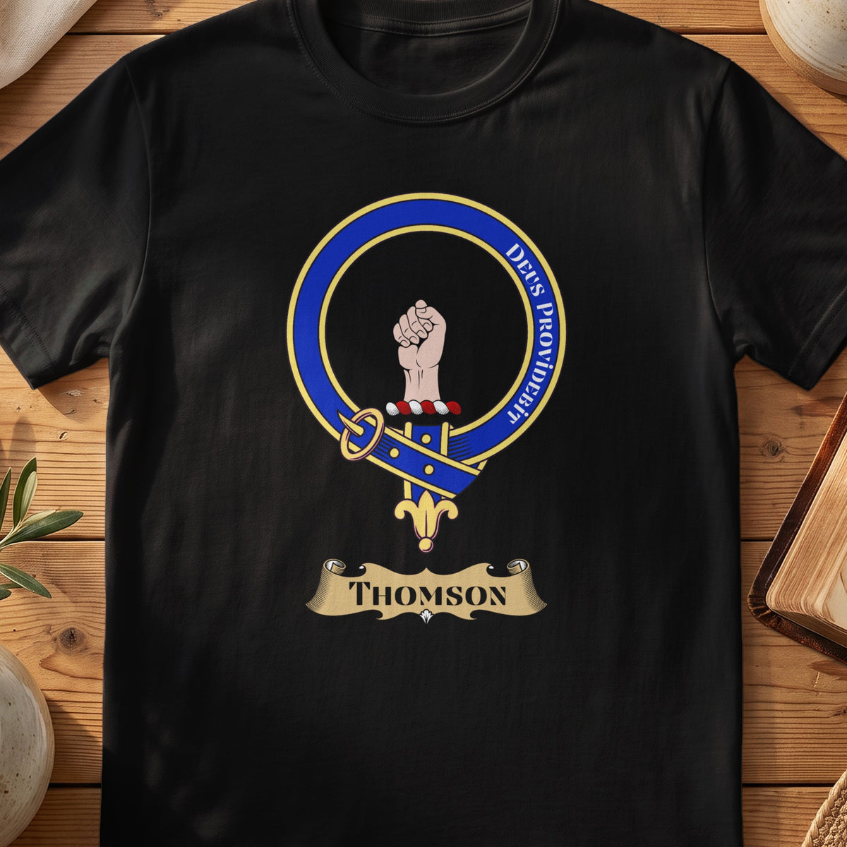 Thomson Scottish clan crest T-shirt in Black