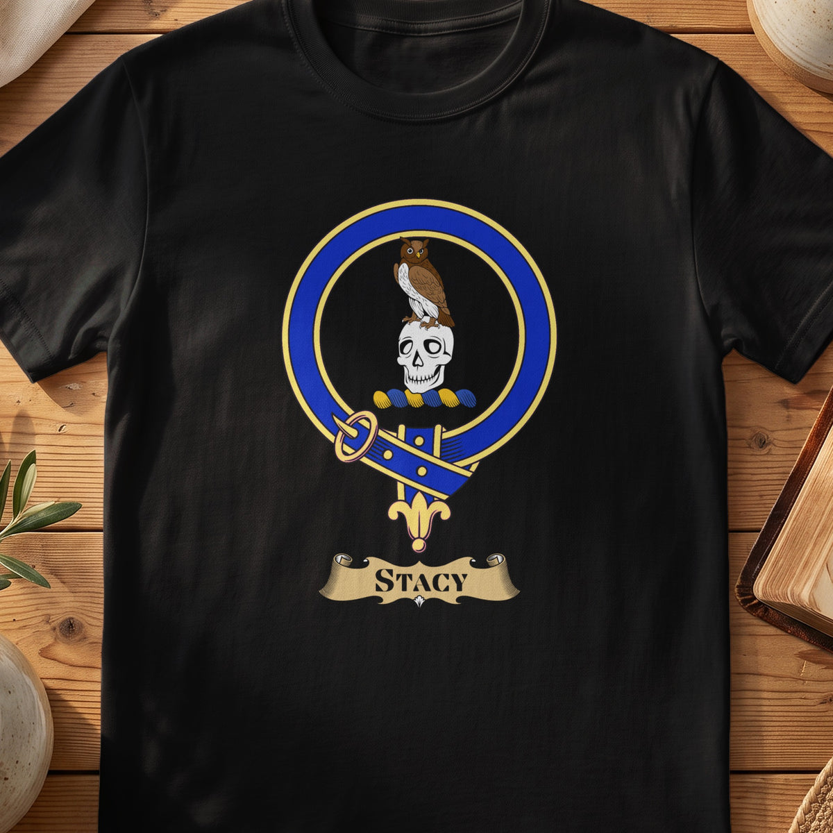 Stacy Scottish clan crest T-shirt in Black
