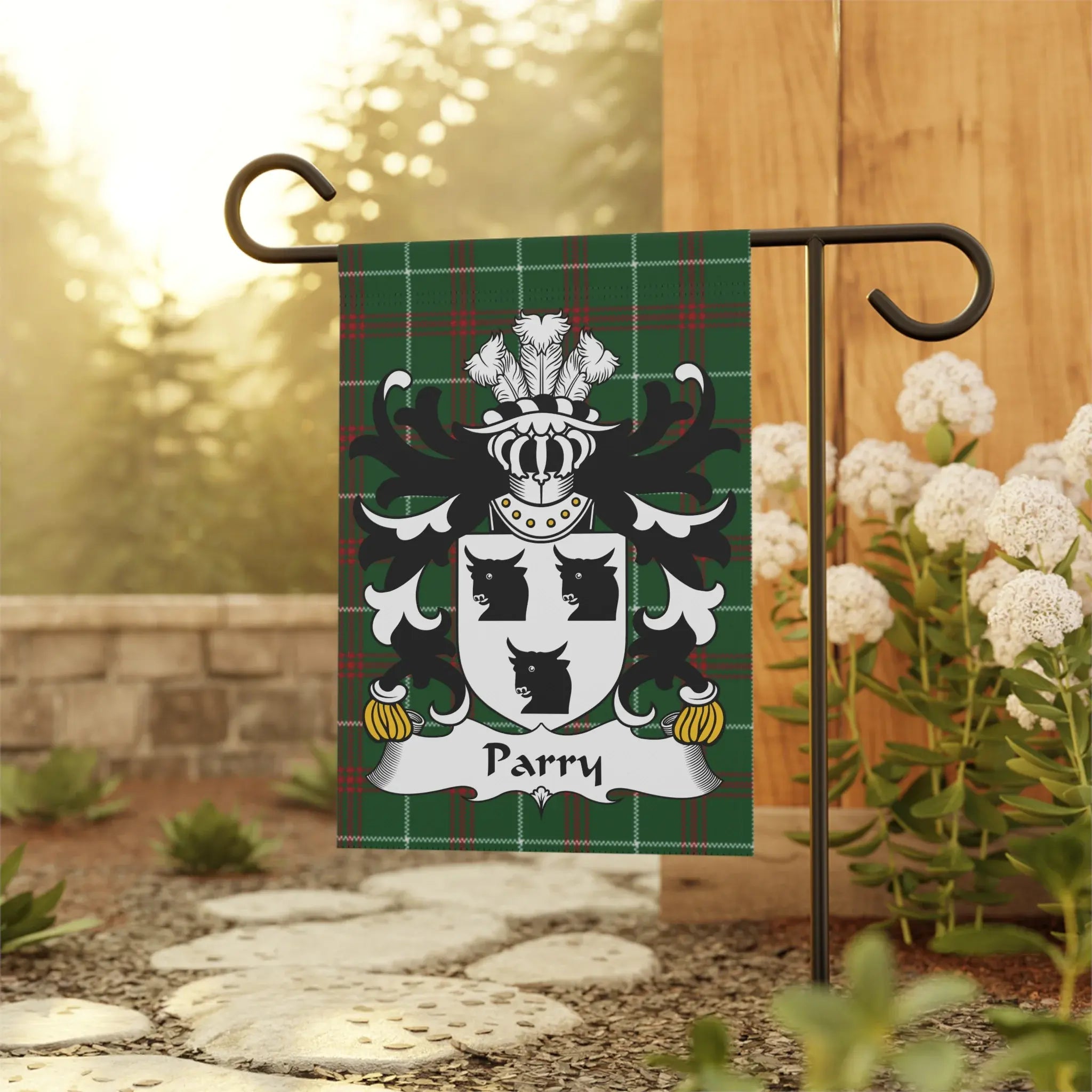 Parry family crest flag with green plaid background.