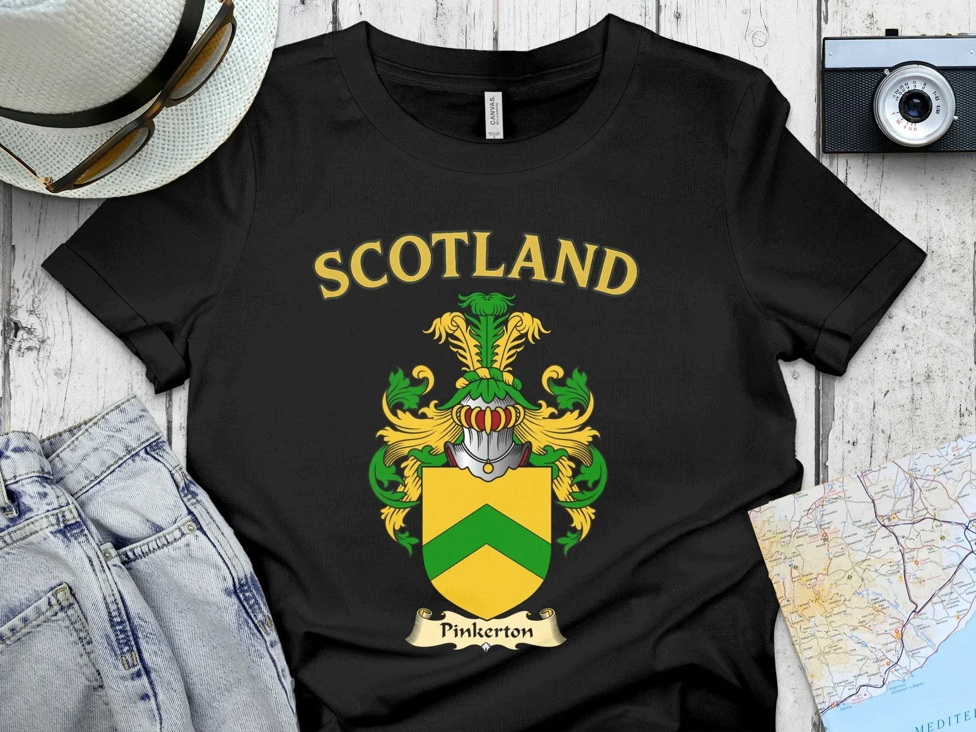 Scotland Pinkerton Crest T-Shirt Clothing product type