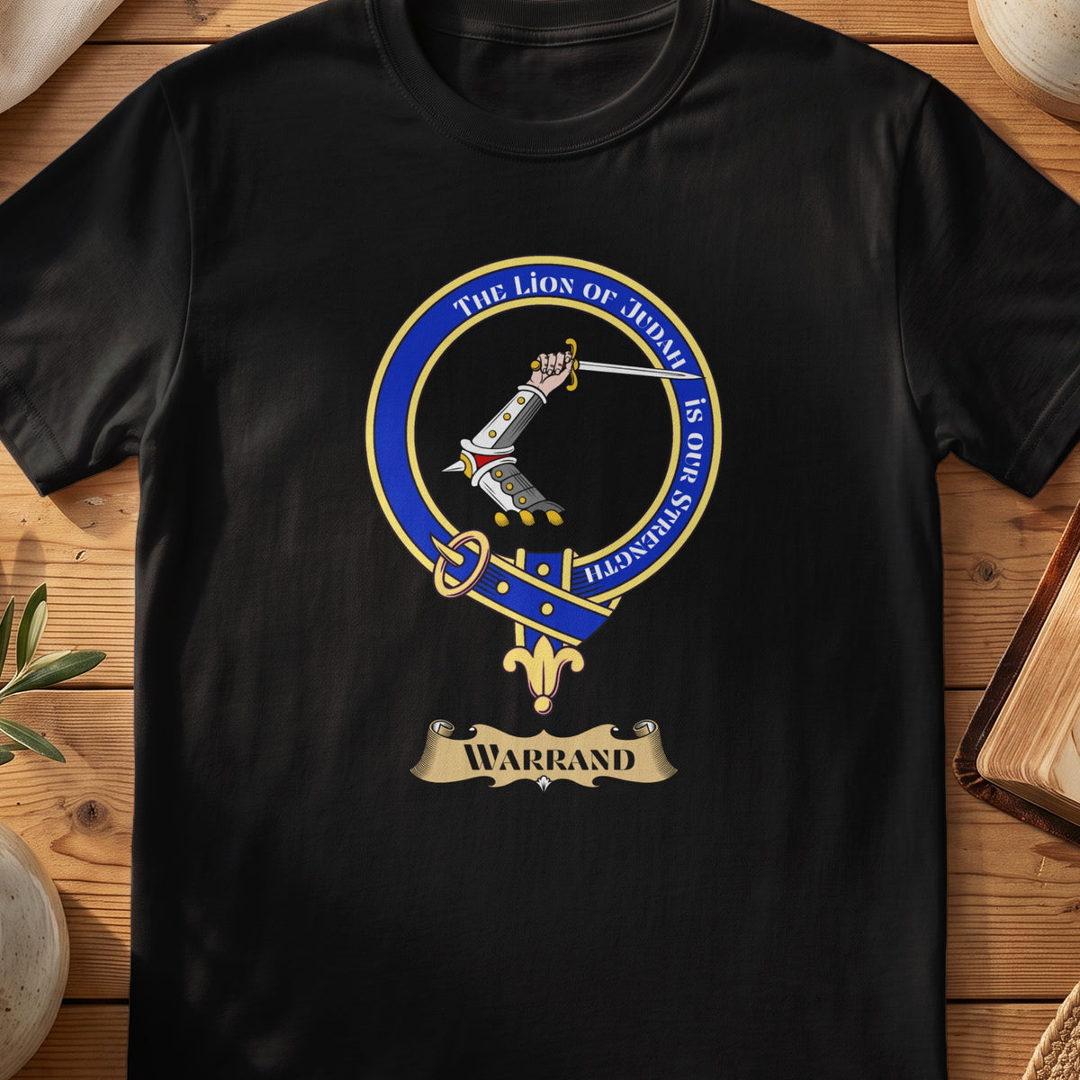 Warrand Scottish clan crest T-shirt in Black