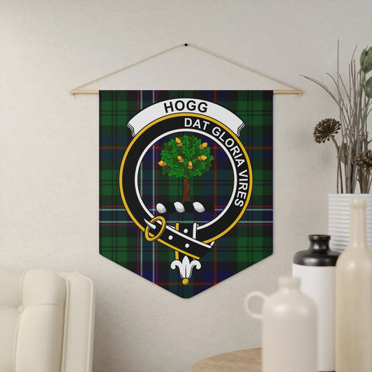 Family Crest with Hogg Dat Gloria Vires Tartan product
