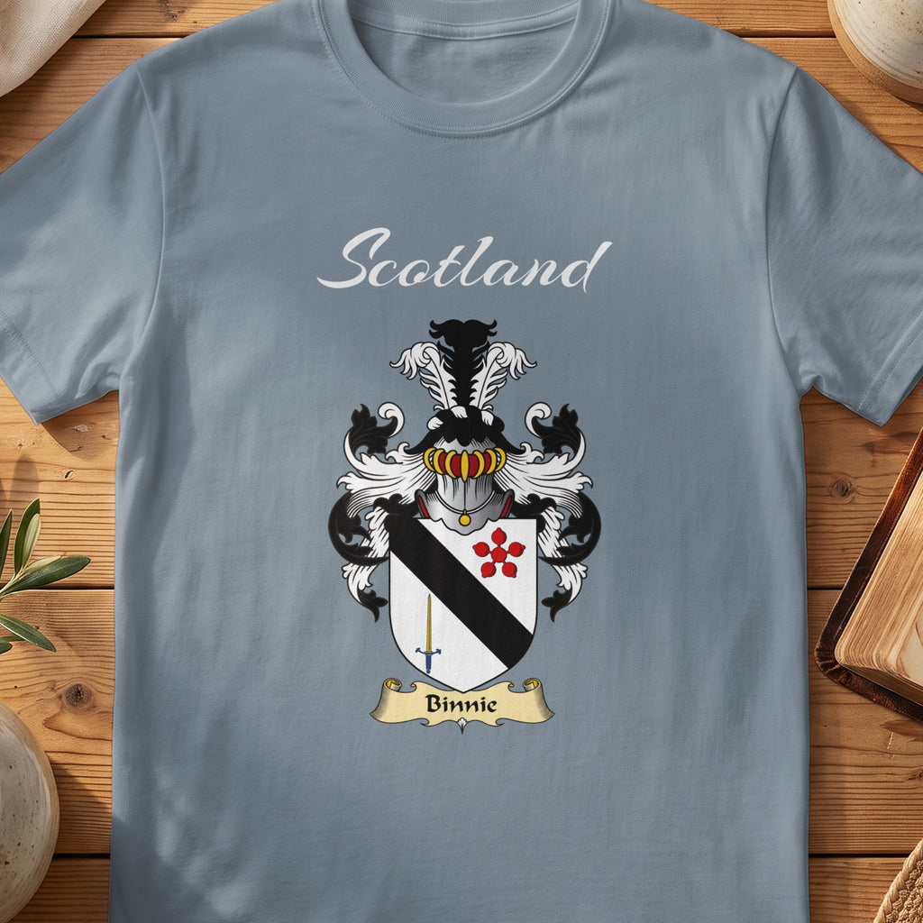 Binnie Scottish family shield T-shirt in Stone Blue