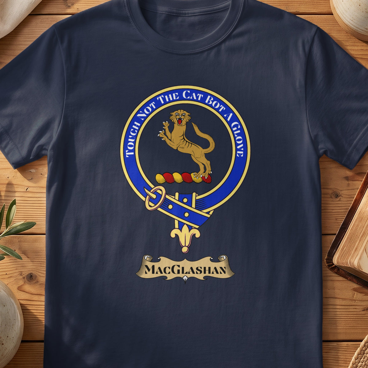 MacGlashan Scottish clan crest T-shirt in navy