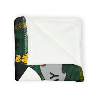 Cozy Warm Green and White Patterned Blanket product