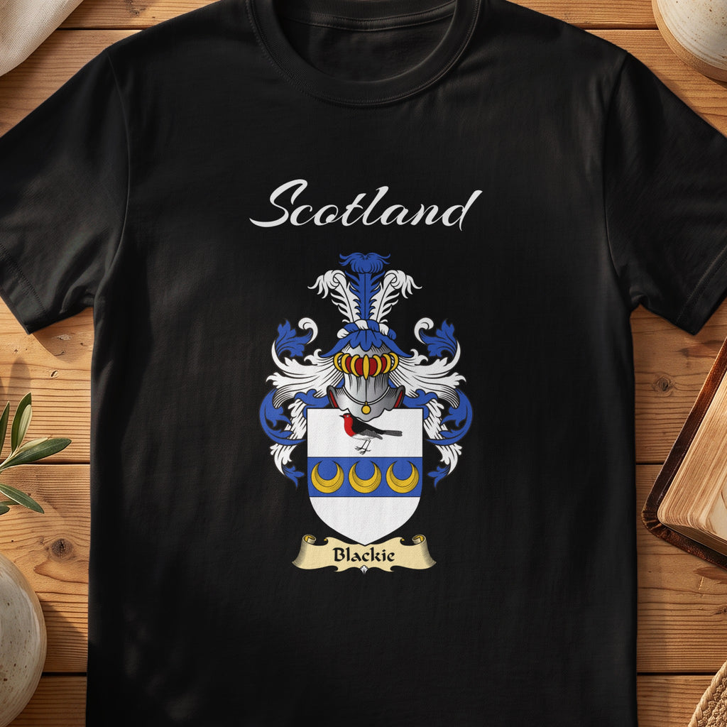 Blackie Scottish family shield T-shirt in Black