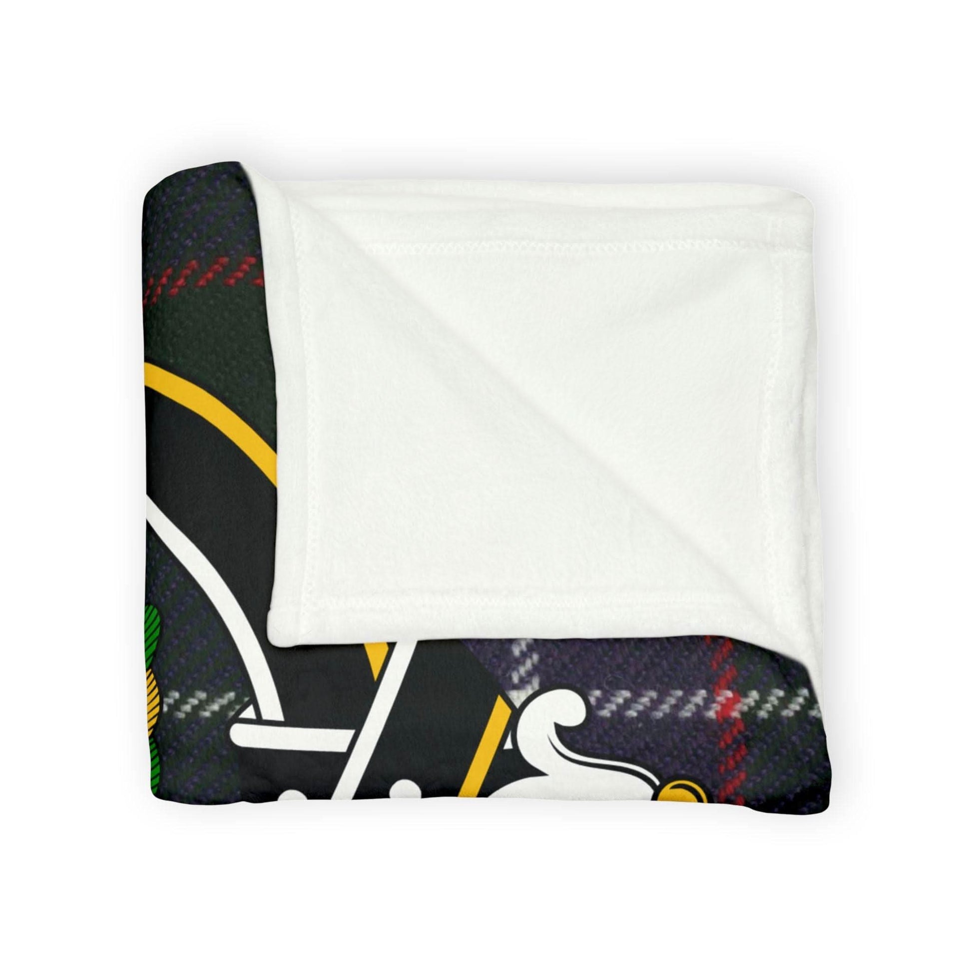 Hunter Clan Tartan Blanket – Scottish Crest Throw, Soft & Cozy - Celtic Ancestry Gifts