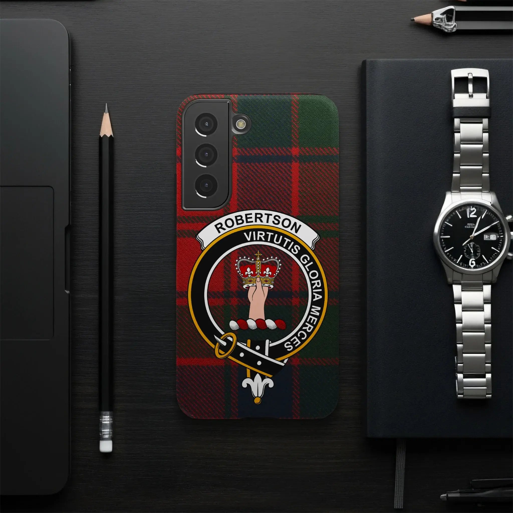 Robertson virtutis gloria merces crest phone case — red tartan, Samsung variant