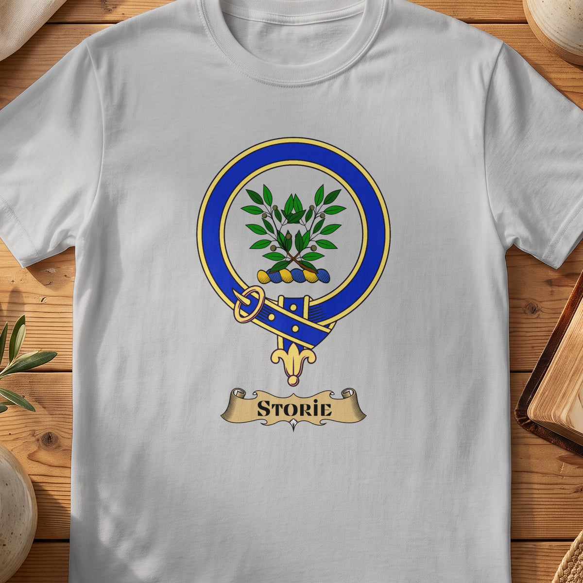 Storie Scottish clan crest T-shirt in Sport Grey