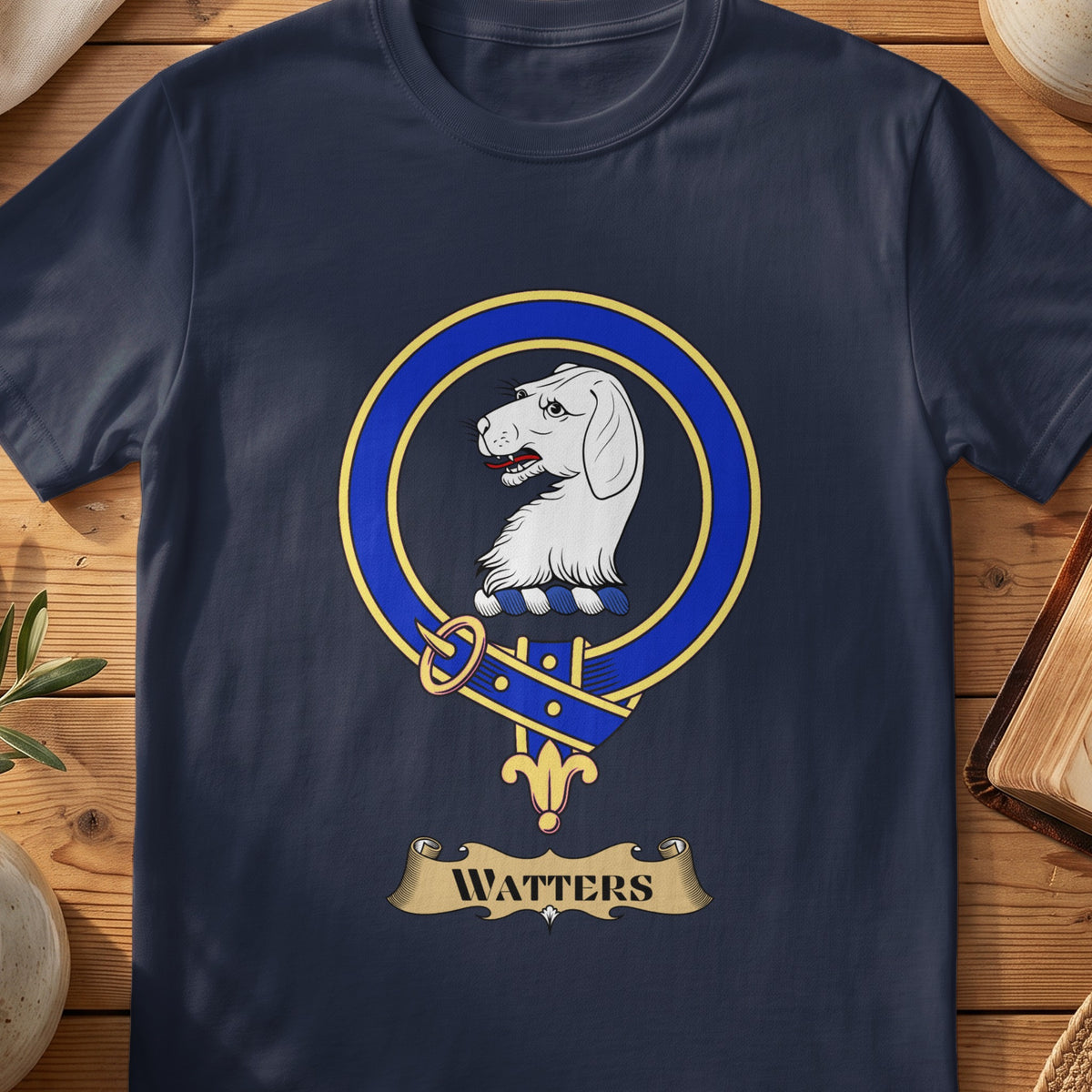 Watters Scottish clan crest T-shirt in Navy