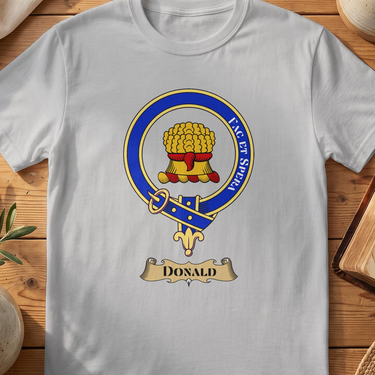 Donald Scottish clan crest T-shirt in Sport Grey