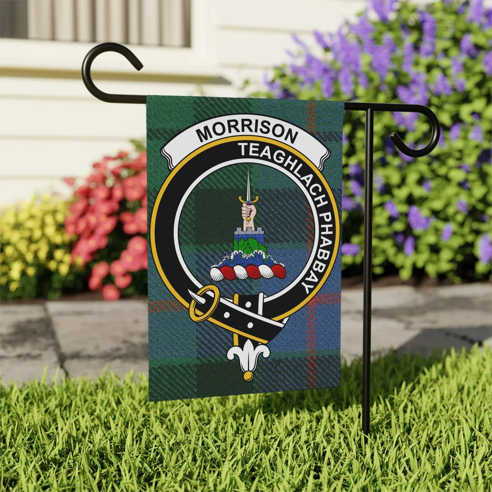 Morrison Teaghlach Phabbay Garden Flag product type