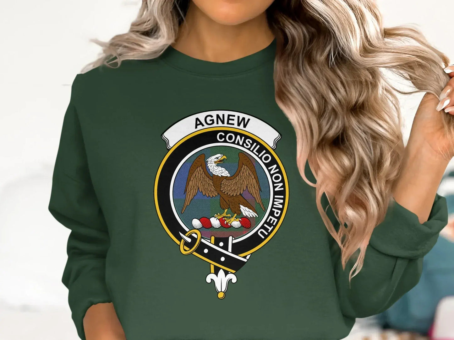 Agnew Clan Crest Tartan Eagle Emblem T-Shirt Sweatshirt - Celtic Ancestry Gifts