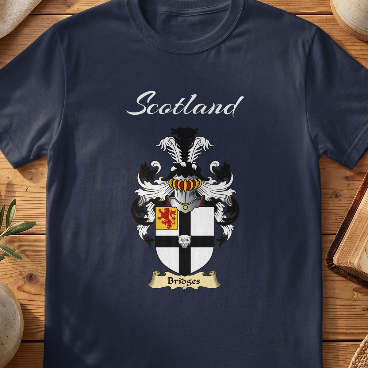 Bridges Scottish family shield T-shirt in Navy