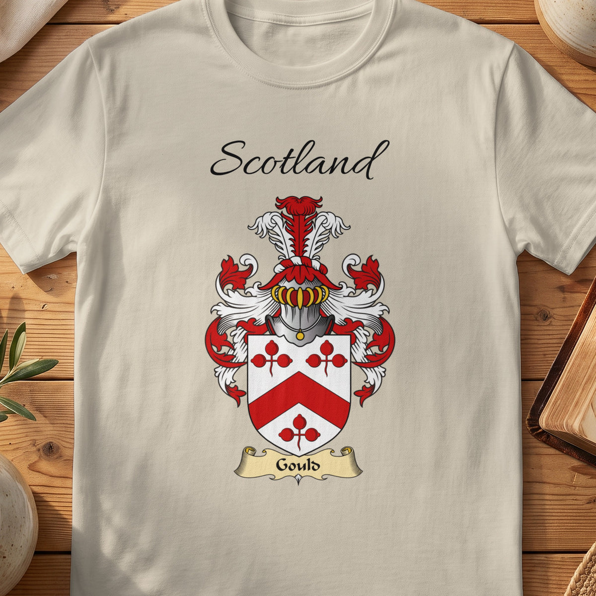 Sand Gould Scottish family shield T-shirt featuring a red chevron between red floral motifs