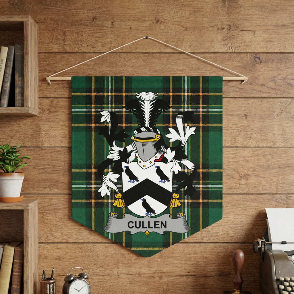 Green tartan banner with Cullen family crest and name.