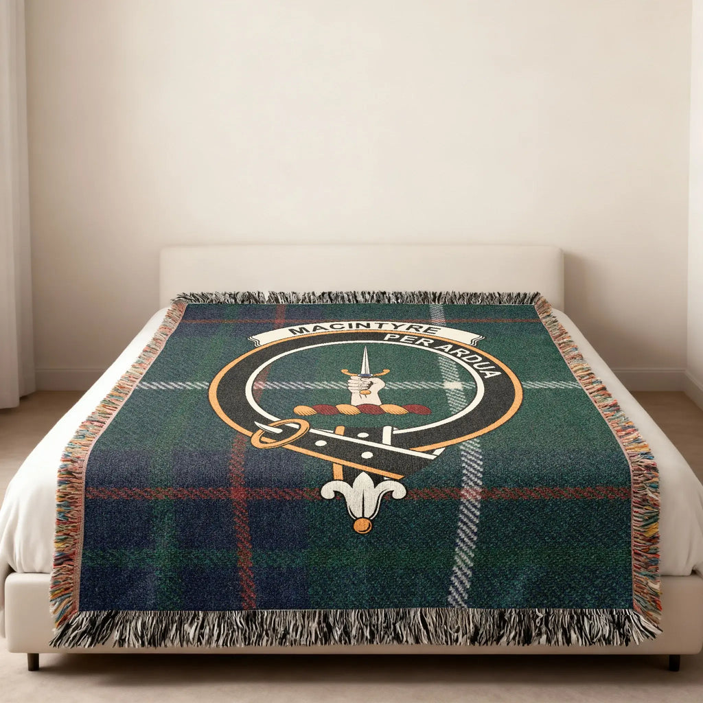 MacIntyre Per Ardua Scottish clan crest woven blanket — clan heraldic at centre, 100% cotton