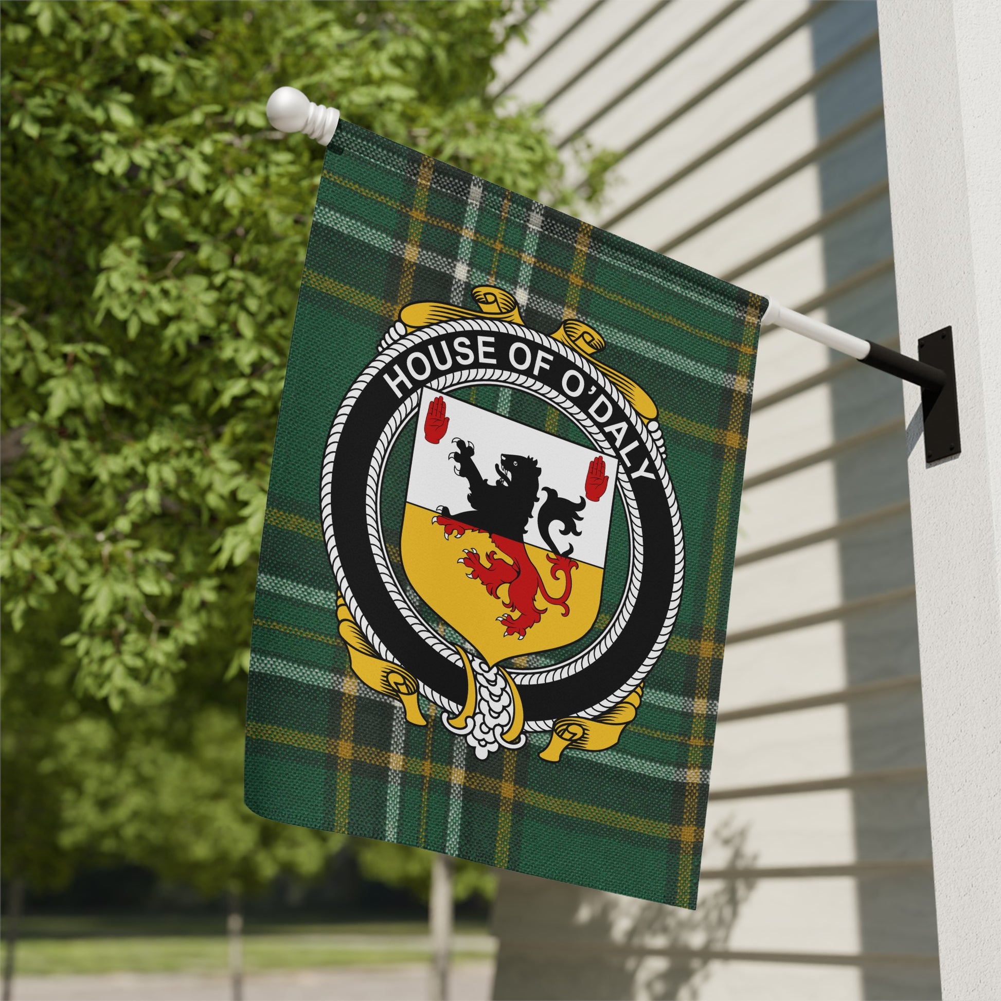 House of O'Daly Crest Green Plaid House Flag