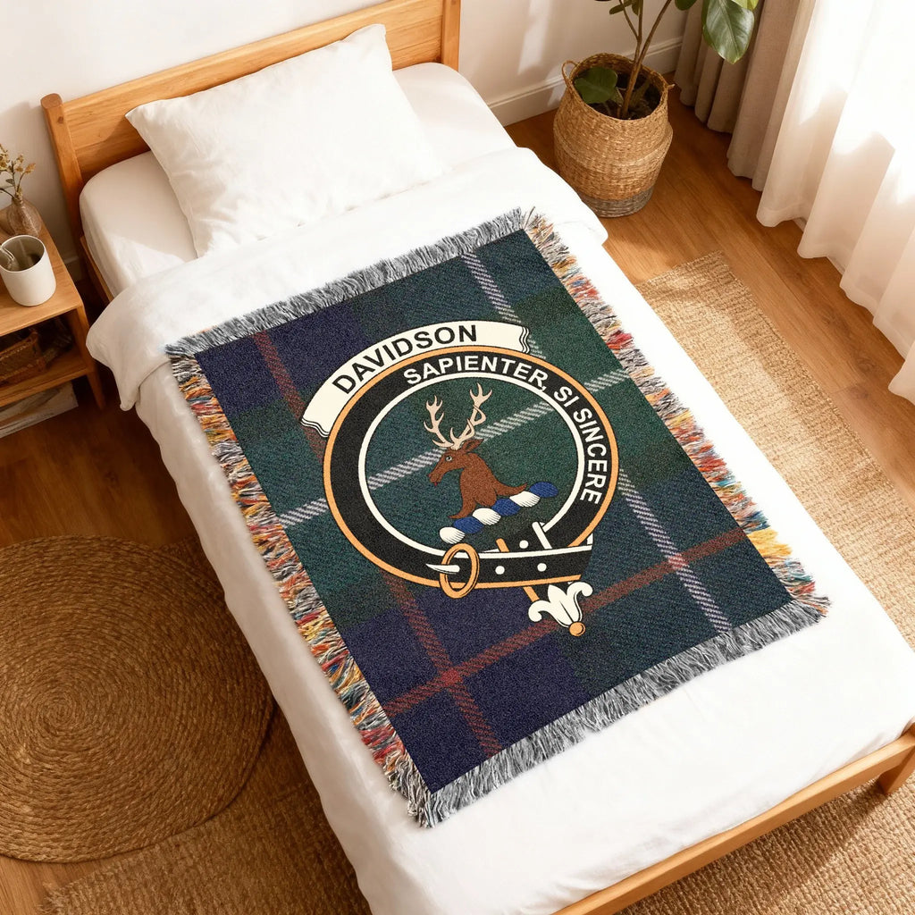 Davidson Sapienter Si Sincere plaid woven blanket folded — clan crest on 100% cotton weave