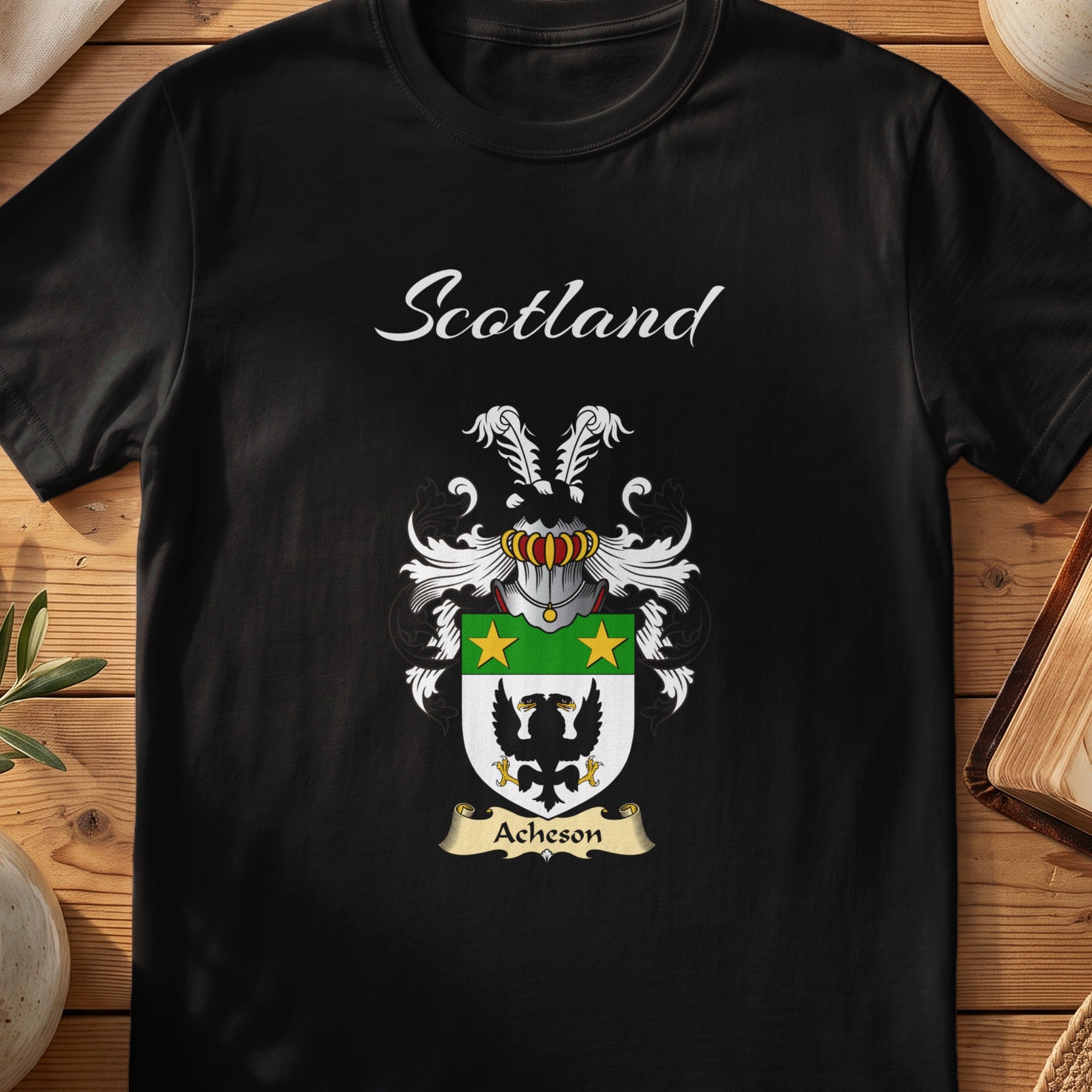 Acheson Scottish family shield T-shirt in Black