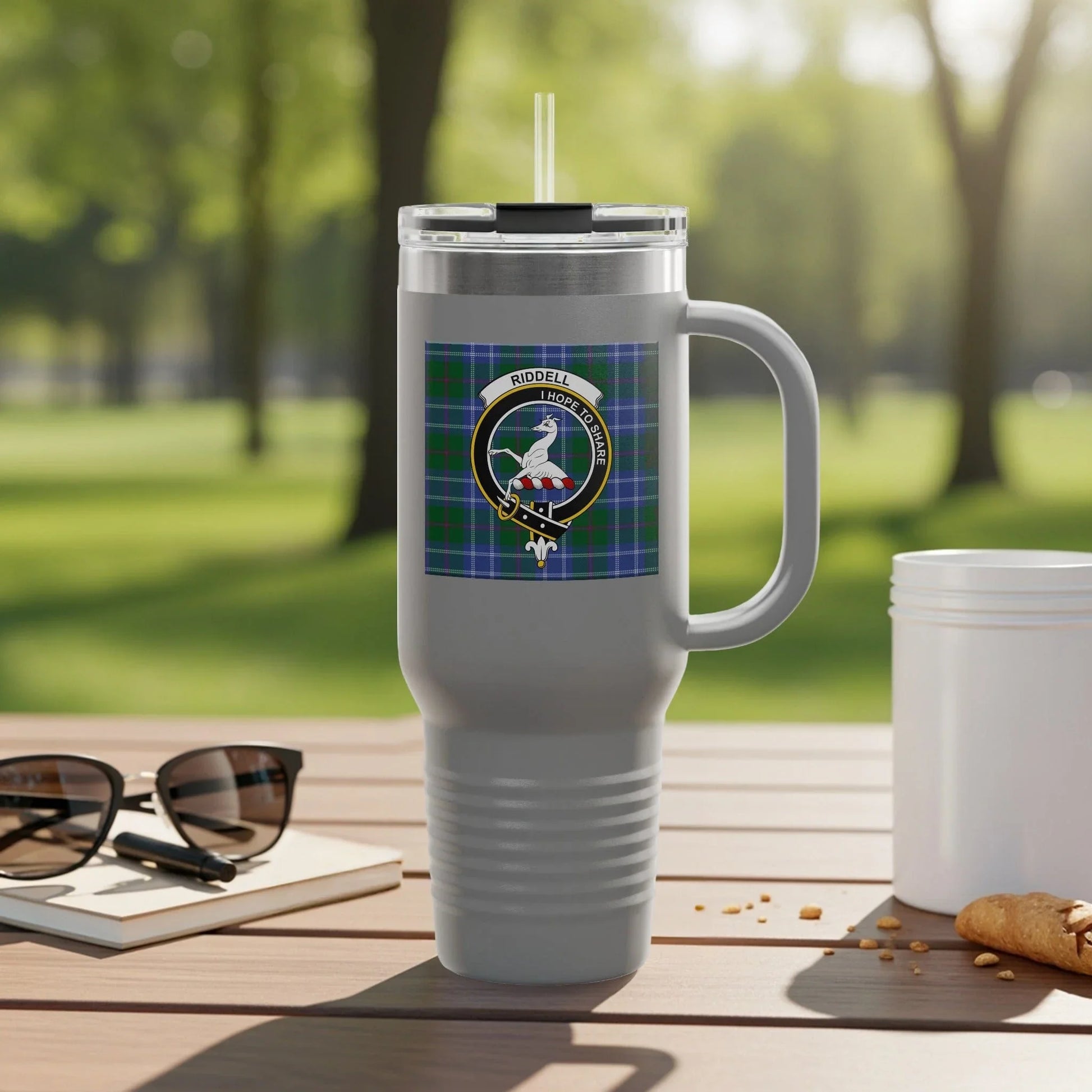 Plaid Pattern Travel Tumbler with Handle product type