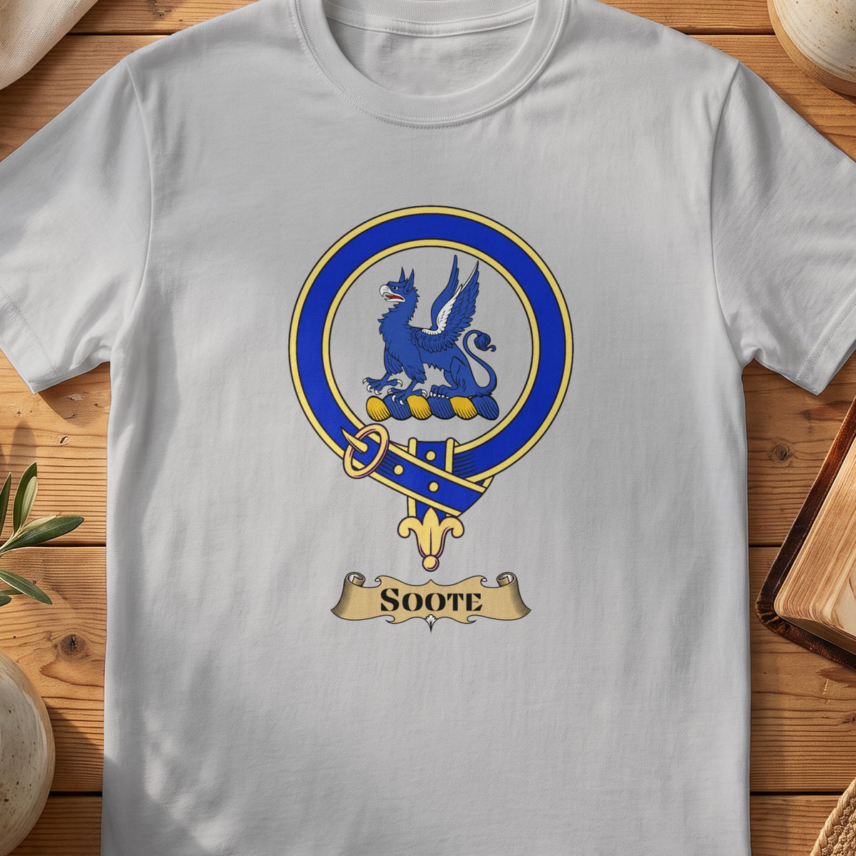Soote Scottish clan crest T-shirt in Sport Grey