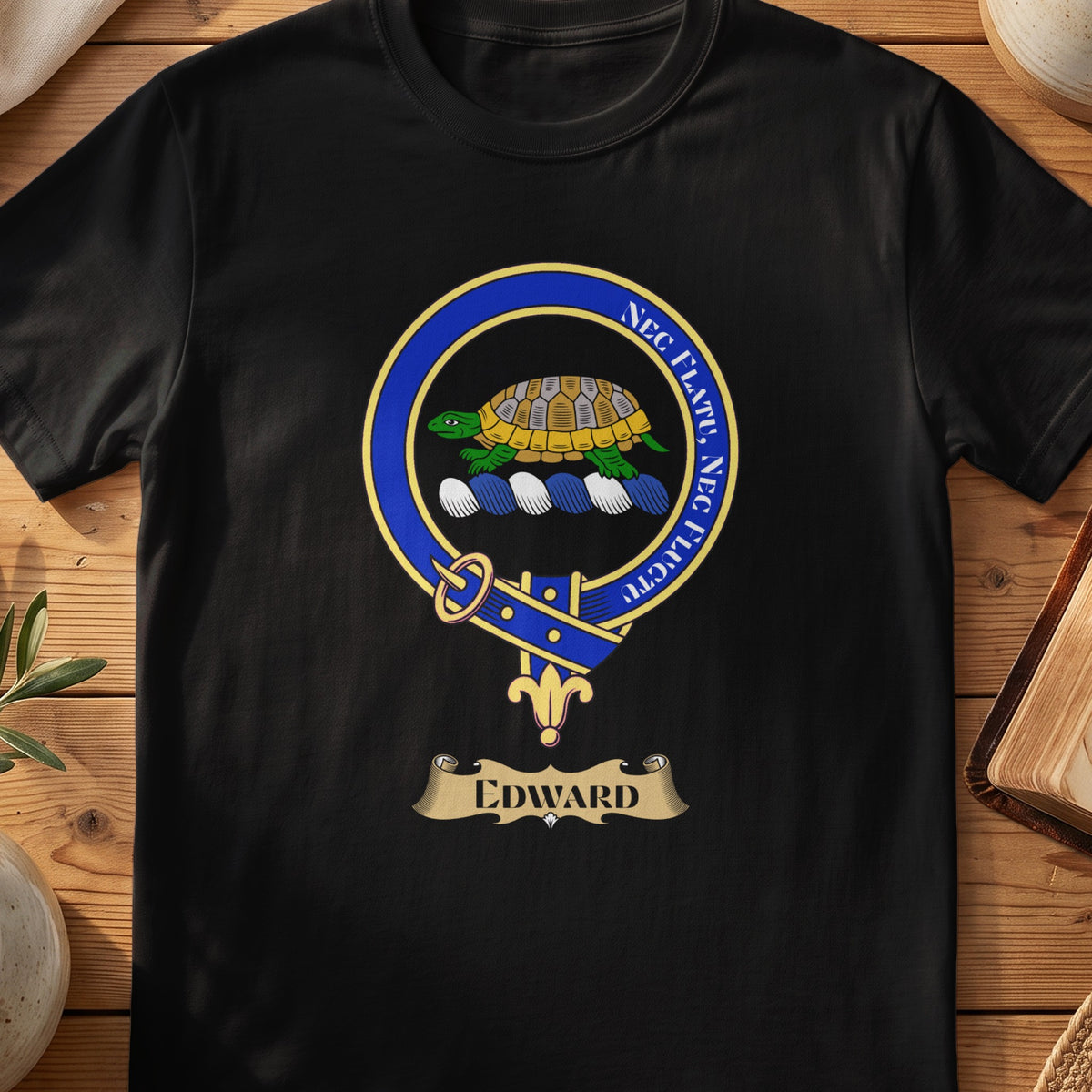 Edward Scottish clan crest T-shirt in black