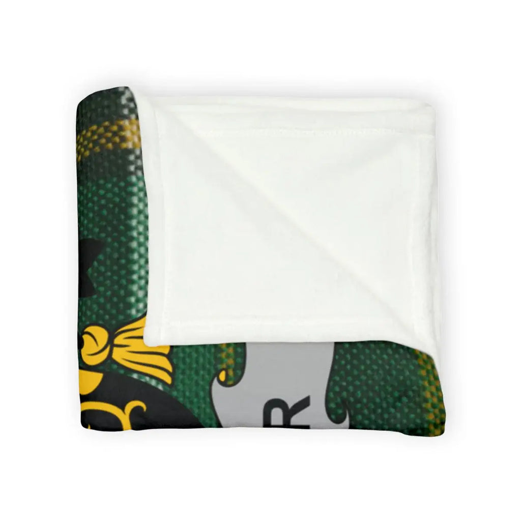 Luxurious Hogwarts School Crest Cozy Blanket