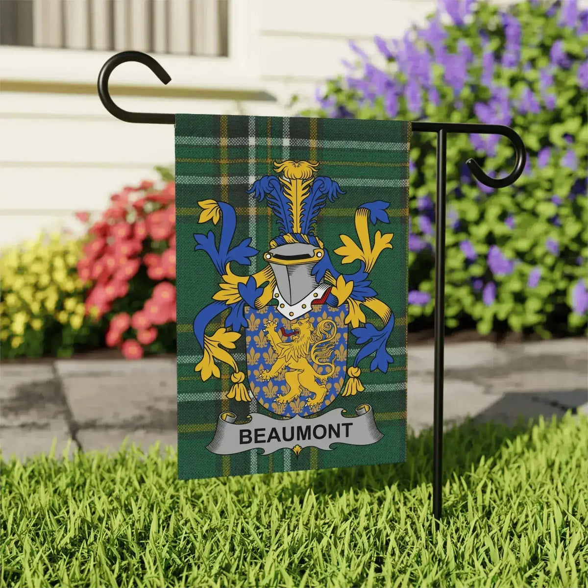 Beaumont Family Crest Garden Flag